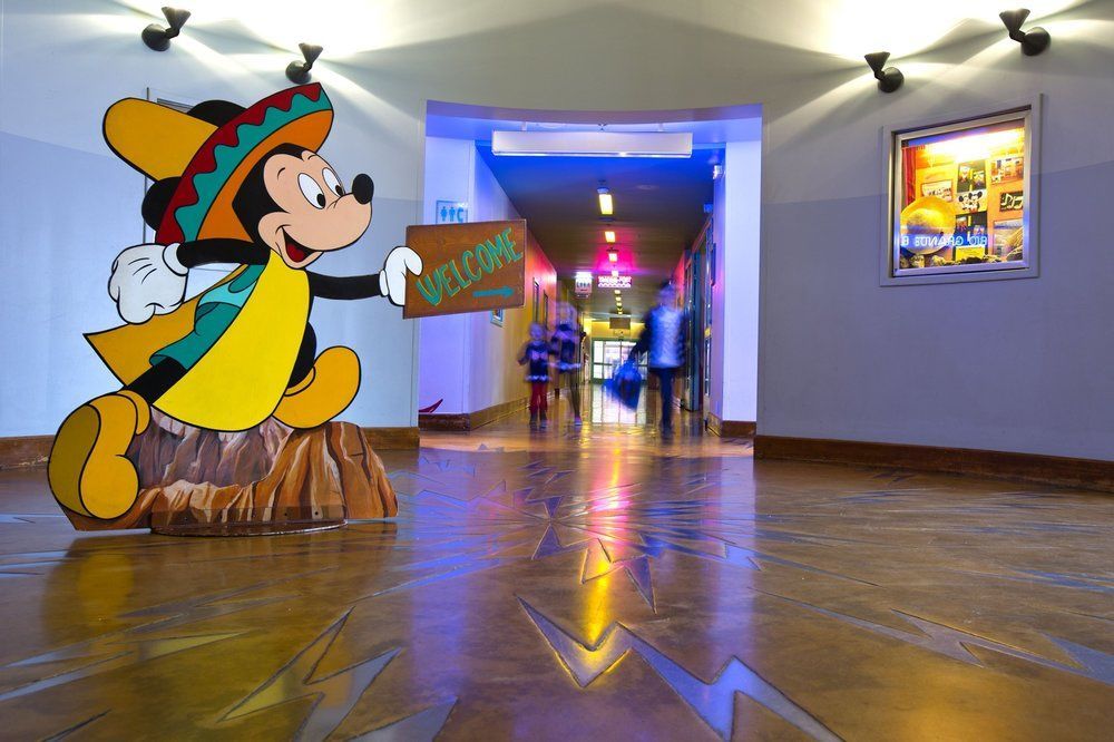 Disney Hotel Santa Fe Купвре Экстерьер фото
